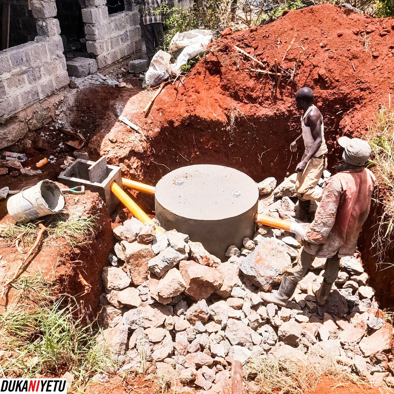 Commercial biodigester